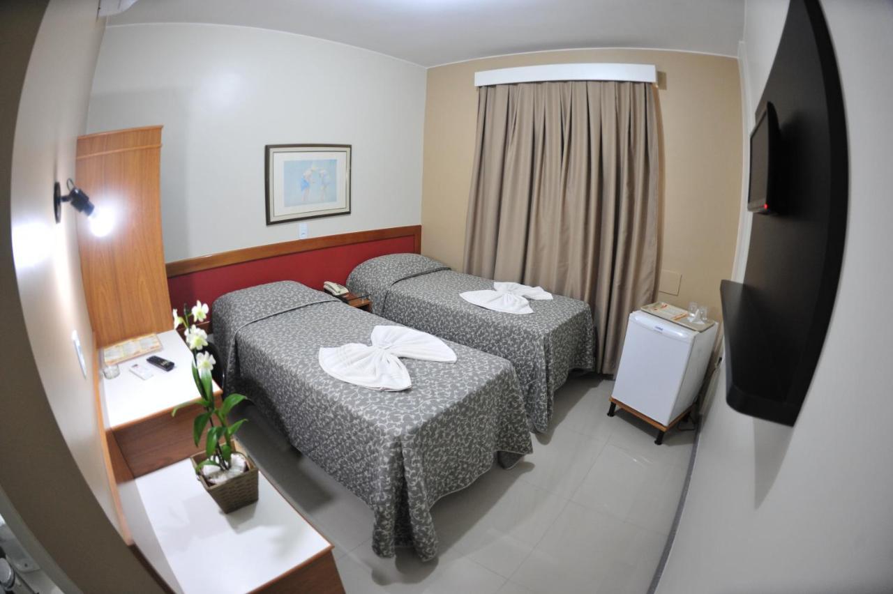 Hotel Cllin Premium Plaza Muriaé Exterior foto