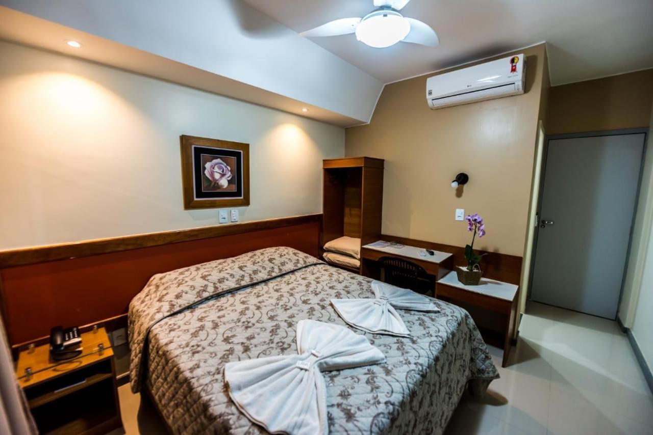Hotel Cllin Premium Plaza Muriaé Exterior foto