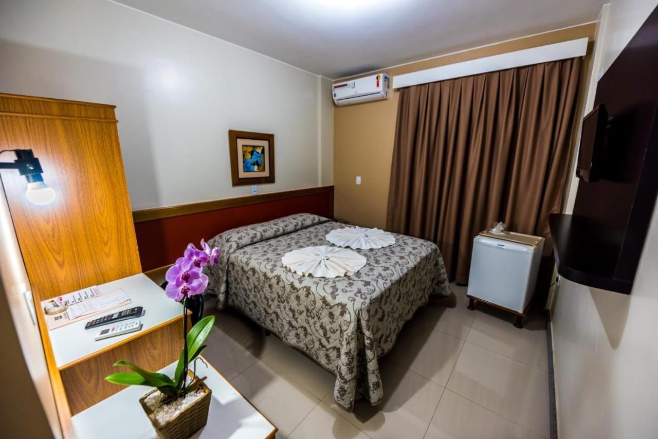 Hotel Cllin Premium Plaza Muriaé Exterior foto